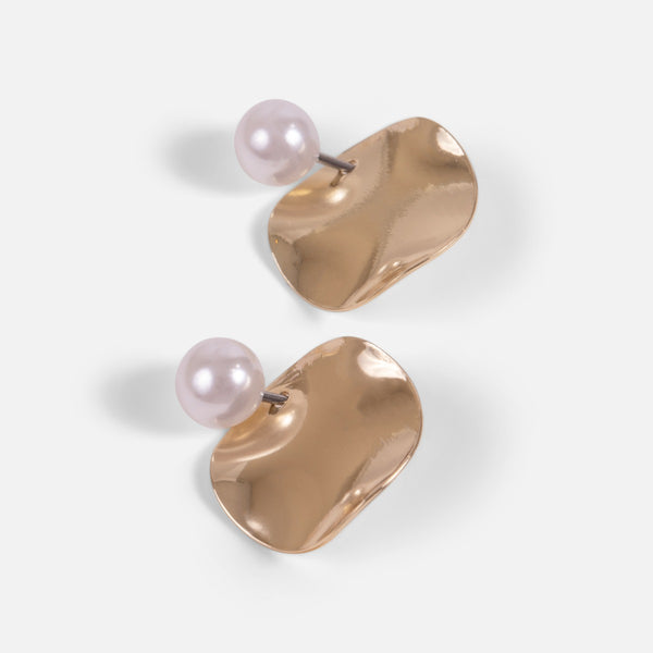 Load image into Gallery viewer, Small fixed earrings with golden disc and pearl
