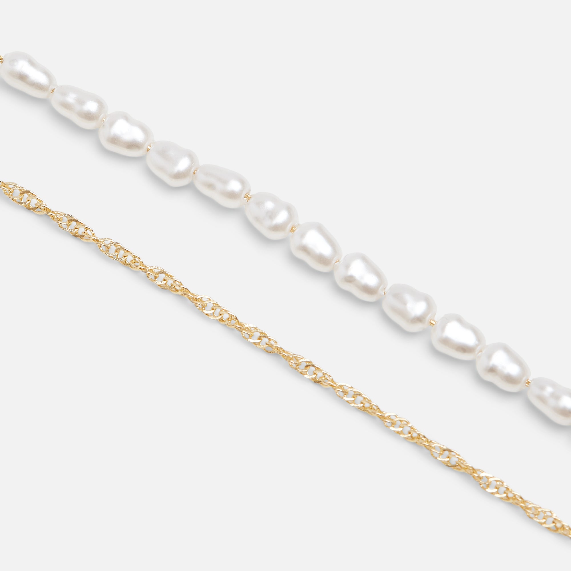 Collier court double chaînes avec perles