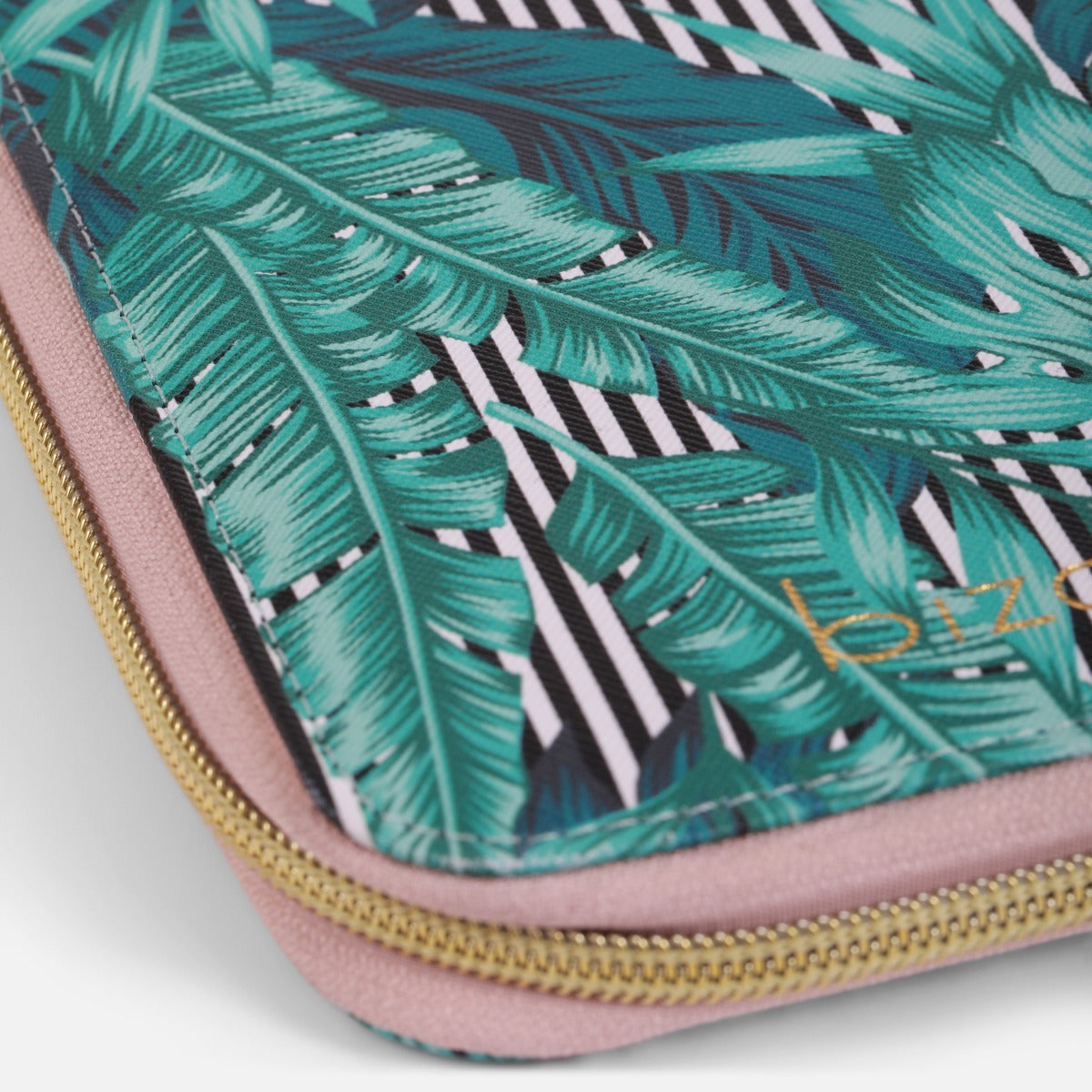 Family passport case with tropical print