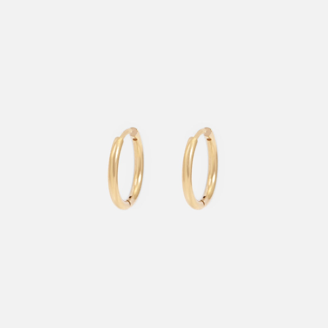 Boucles d’oreilles mince anneaux dorées en acier inoxydable