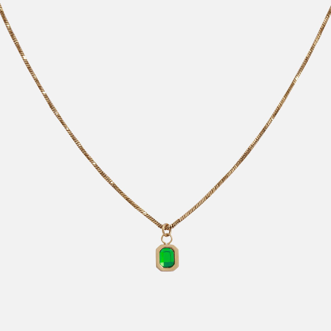 Golden stainless steel chain necklace and green pendant