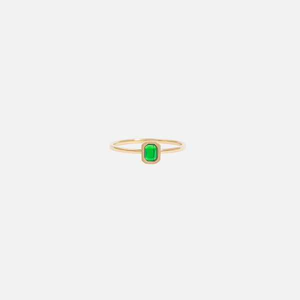 Load image into Gallery viewer, Set of two golden stainless steel rings with an emerald stone
