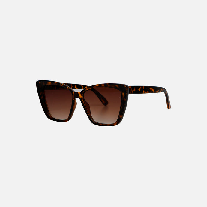 Cat eye tortoise sunglasses