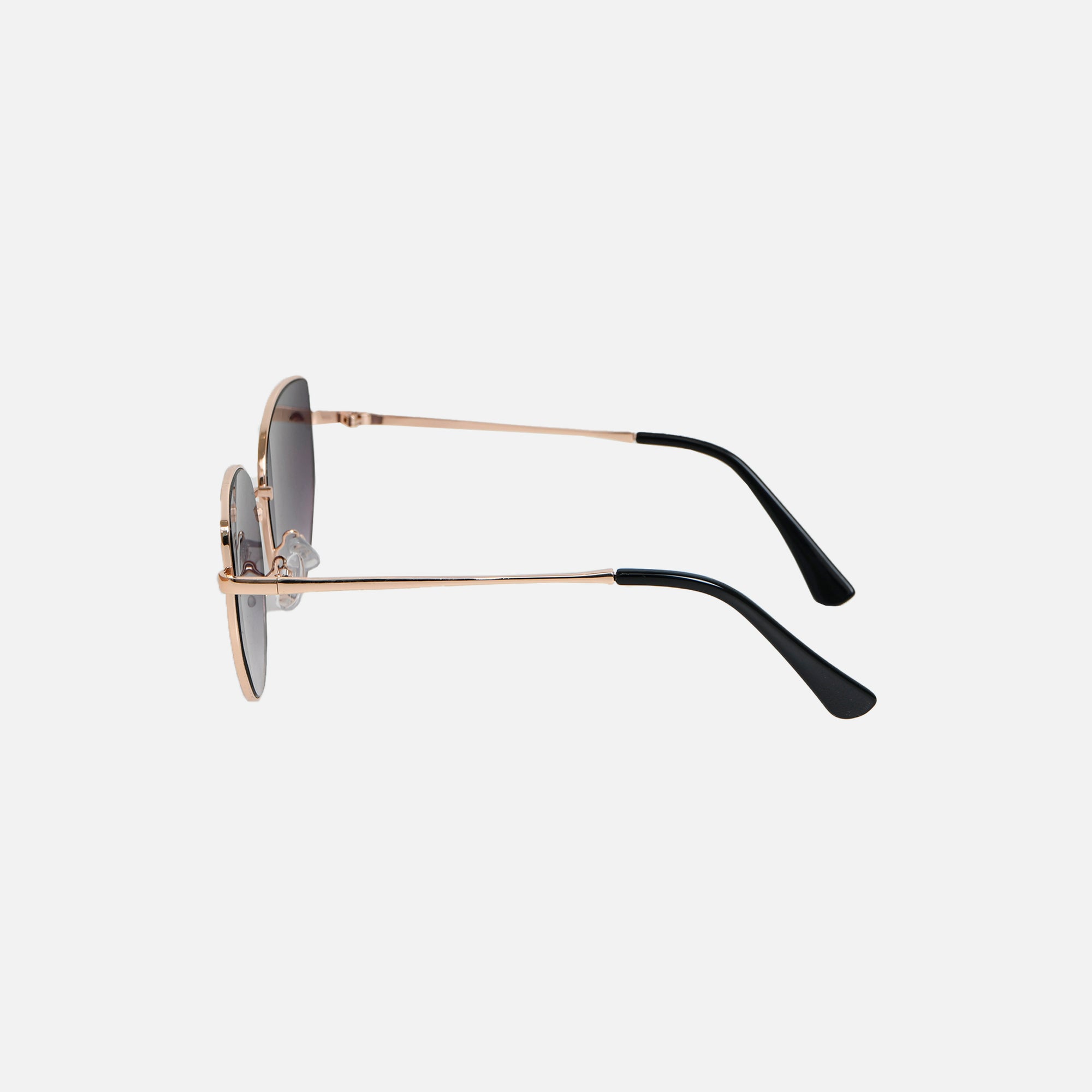 Cat eye sunglasses with thin gold frame