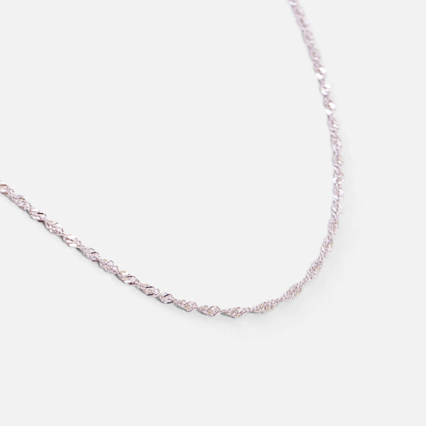 Load image into Gallery viewer, Sterling silver chain with twisted links 22 inches
