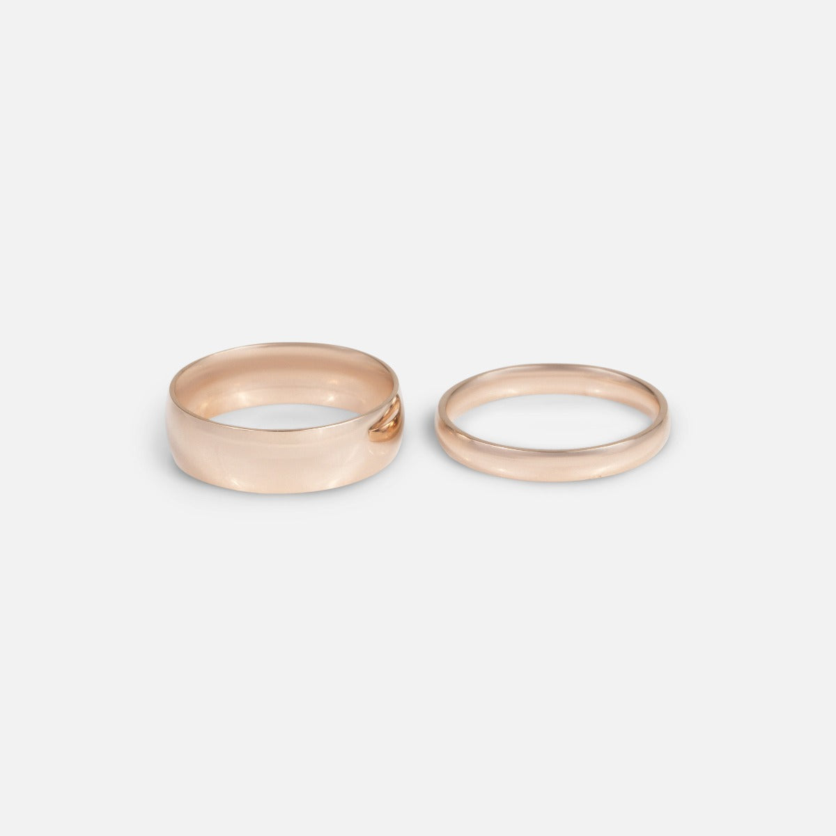 Set of rose gold stainless steel rings   