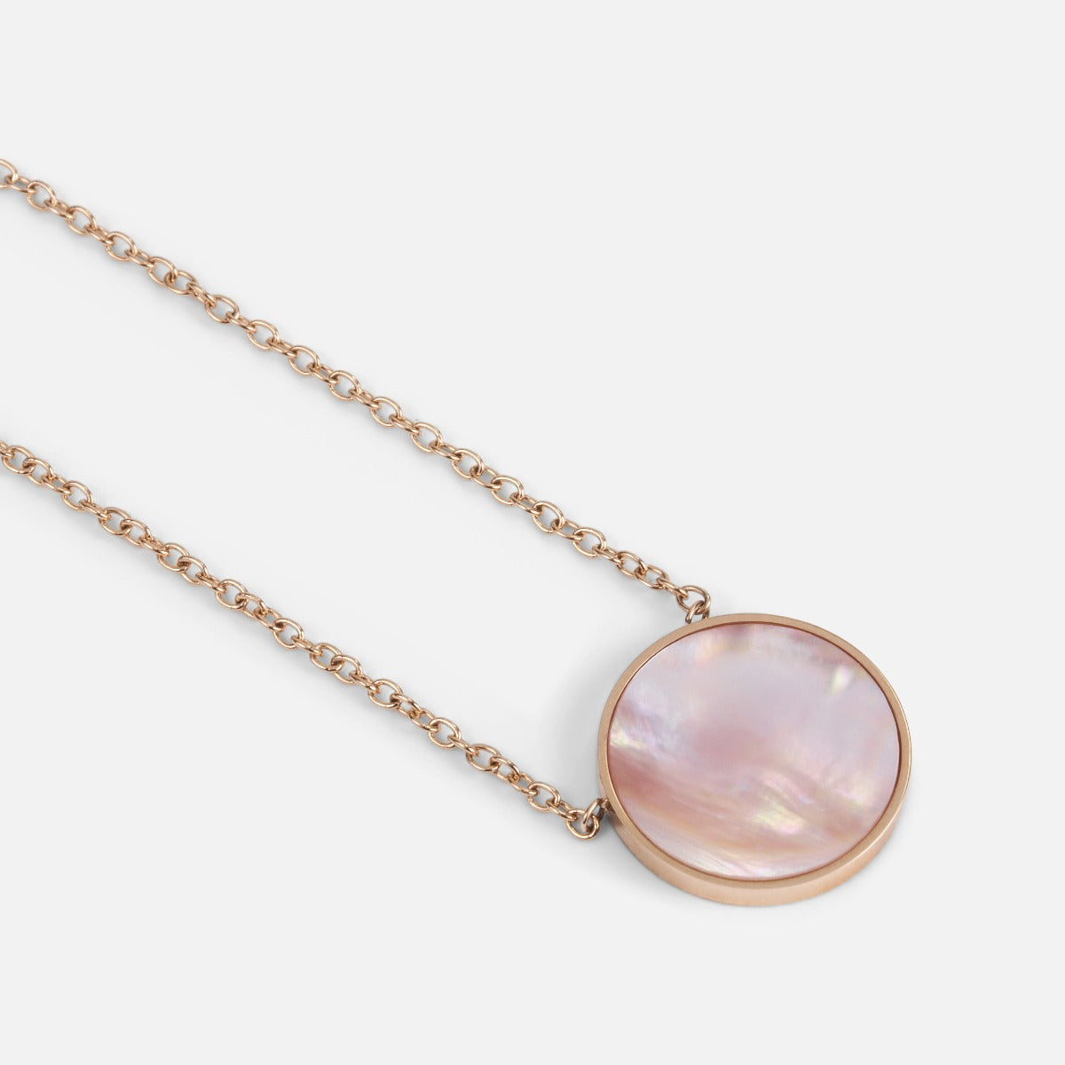 Stainless steel pendant with pink mother-of-pearl