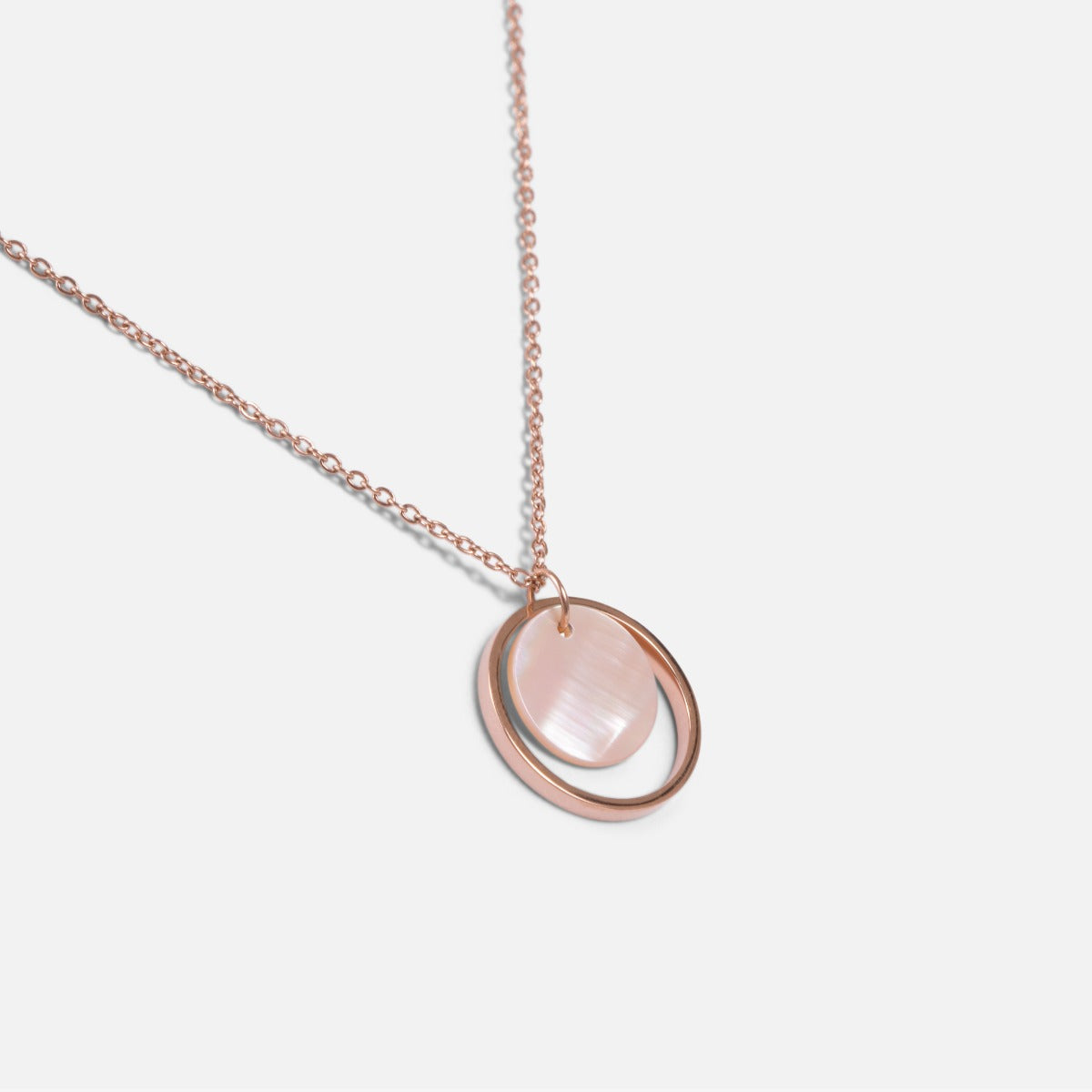 Collier acier inoxydable avec anneau rose doré et cercle acétate