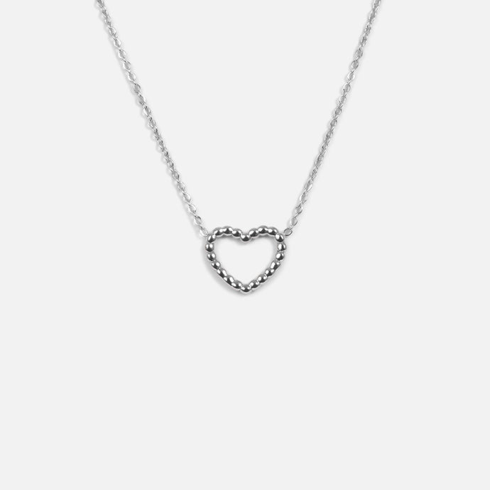 Collier argenté avec coeur en acier inoxydable