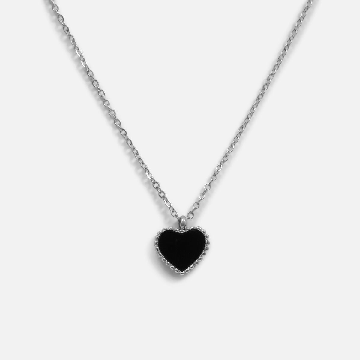 Collier argent avec breloque cœur pierre noire et contour perles argentées en acier inoxydable
