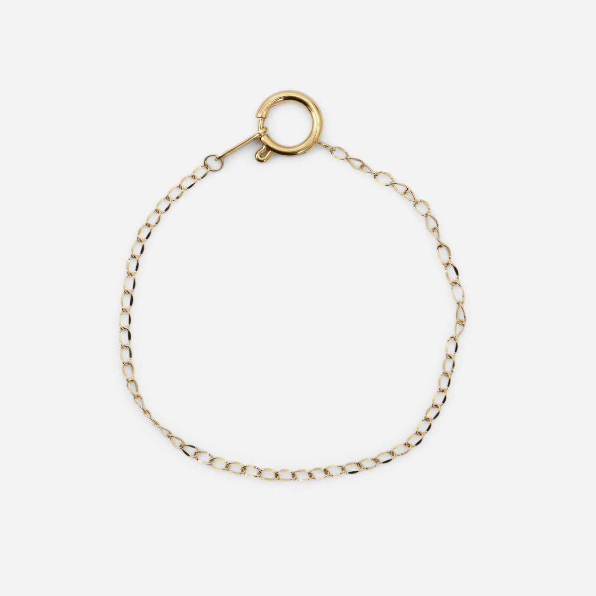 Bracelet doré avec fermoir