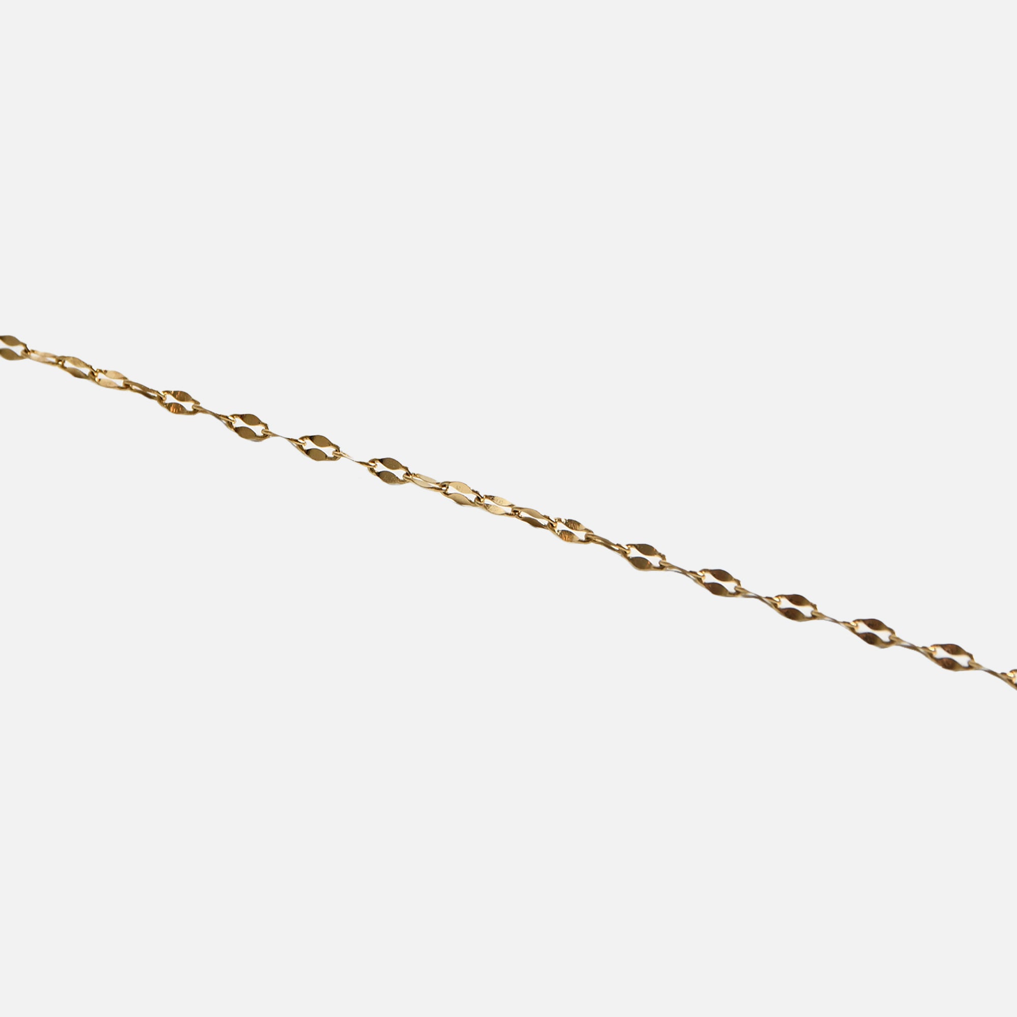 Golden diamond mesh bracelet in stainless steel