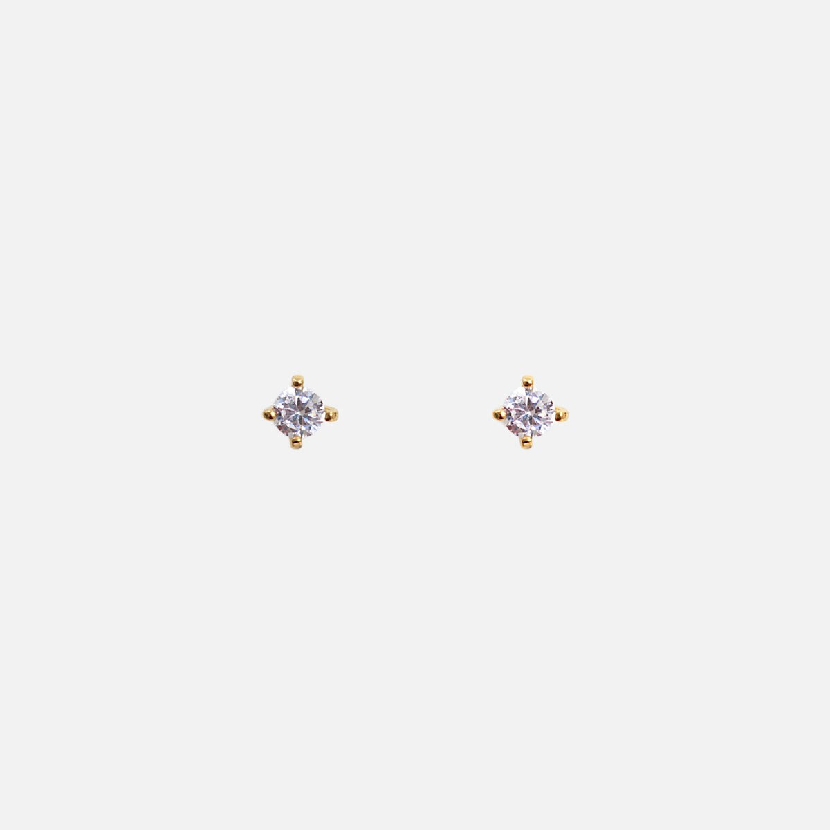 Boucles d'oreilles dorées fixes zircon cubique 2 mm