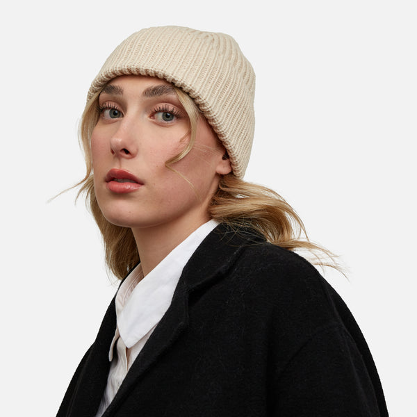 Load image into Gallery viewer, Beige knit beanie with wide turnup
