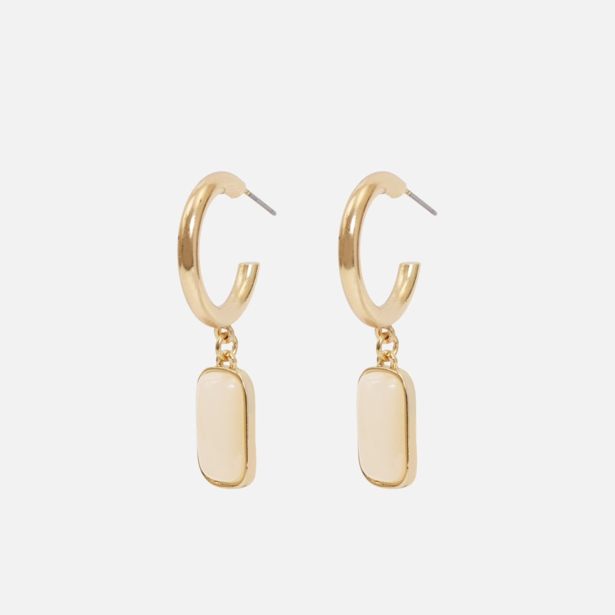 Set of two golden earrings with different pendants