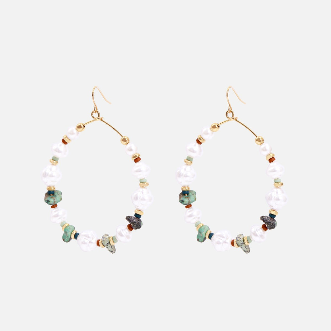 Boucles d’oreilles dorées avec billes