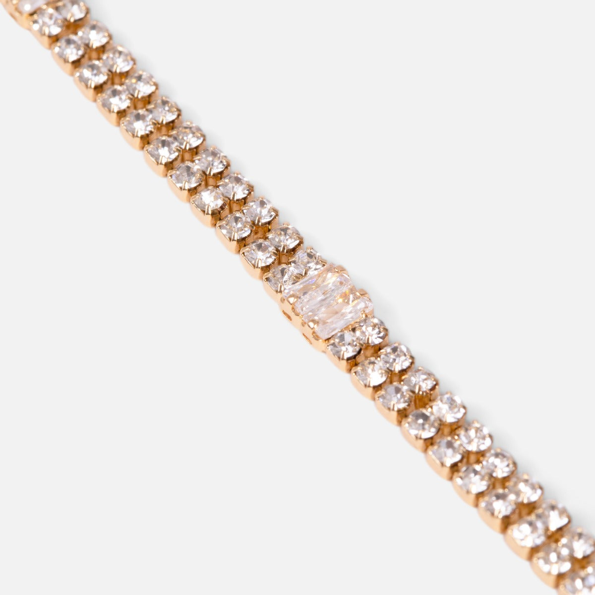 Wide insertions of golden sparkling stones choker necklace