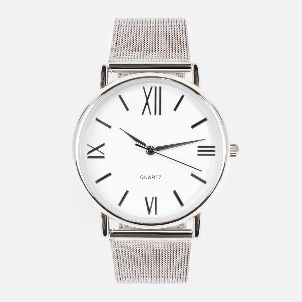 Silvered watch with mesh bracelet and round dial