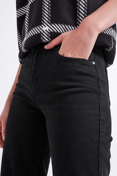 Load image into Gallery viewer, Cropped wide leg jeans in black
