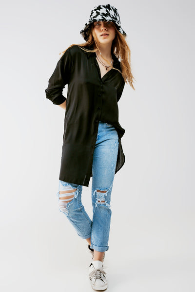Load image into Gallery viewer, Q2 Long sleeve satin button front shirt in black

