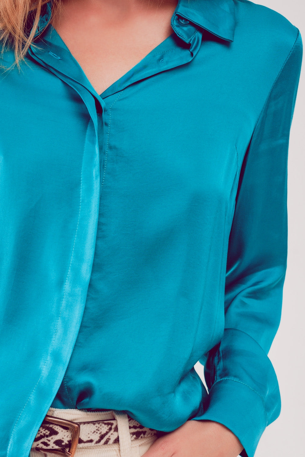 Satin shirt in turquoise